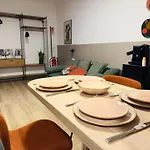 Vimini Like A Local - Center Apartment