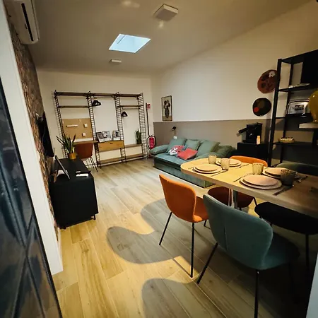 Vimini Like A Local - Center