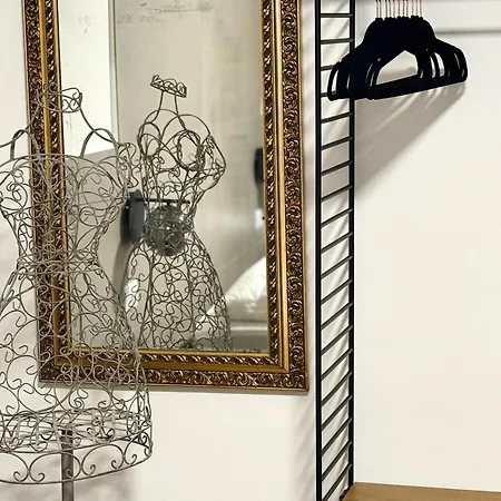 Vimini Like A Local - Center